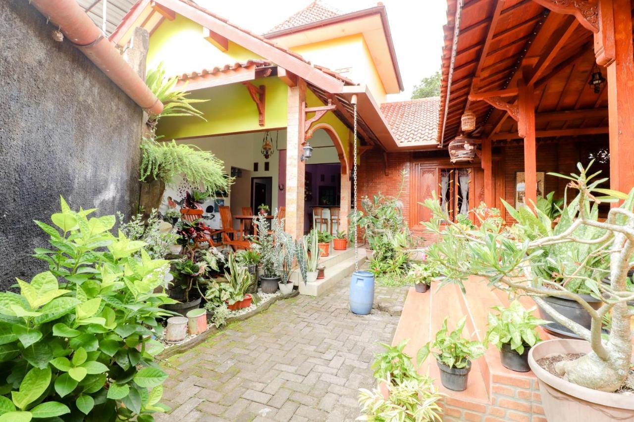 Hotel Griya 90Tr Syariah Ngaglik Exteriér fotografie