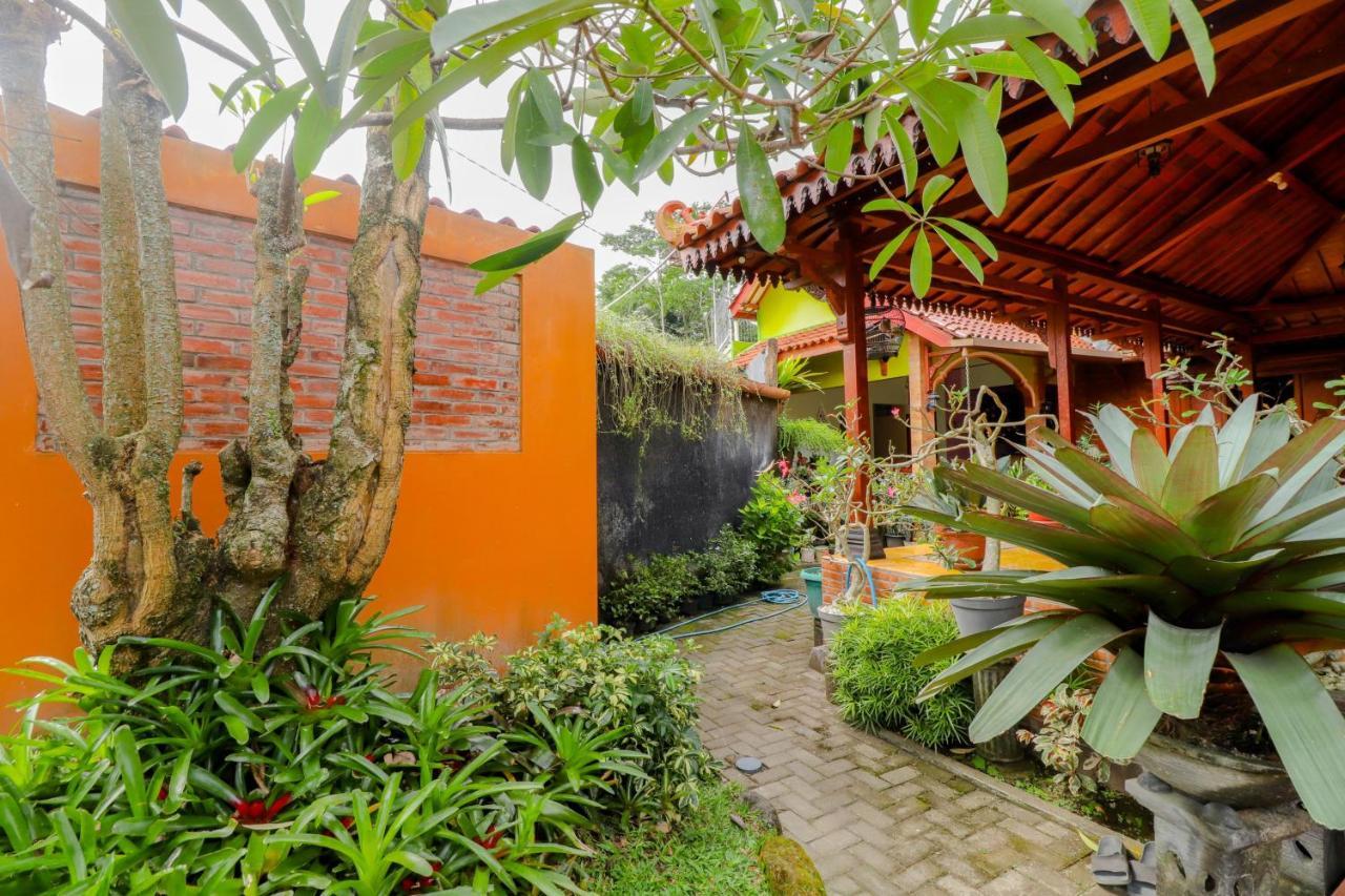 Hotel Griya 90Tr Syariah Ngaglik Exteriér fotografie
